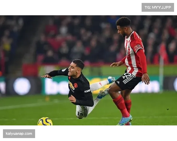 伯卡特9球撑起法兰克福进攻,禁区支点作用不可或缺